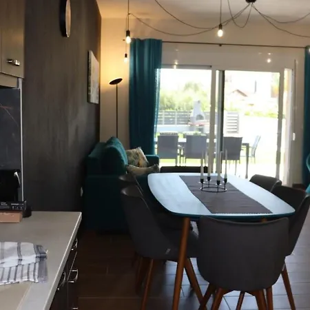 Martini Villa Nikiti (Sithonia)